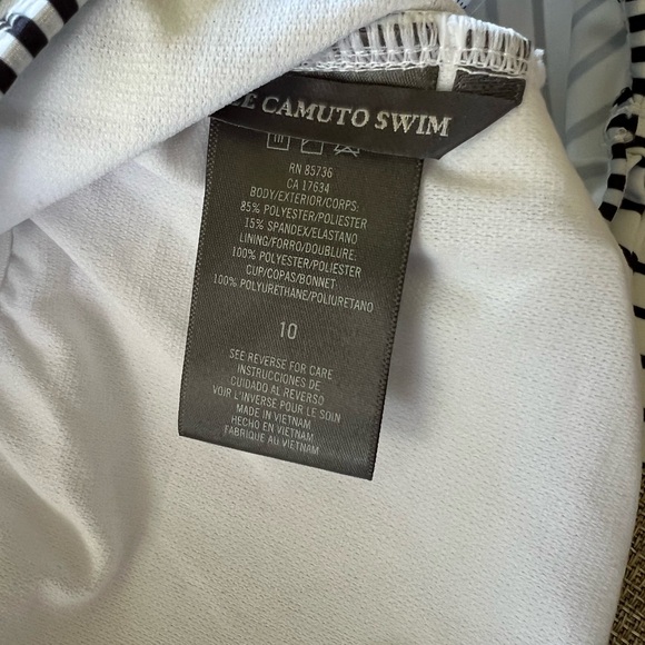 New!  Vince Camuto‎ swimsuit - Picture 5 of 5